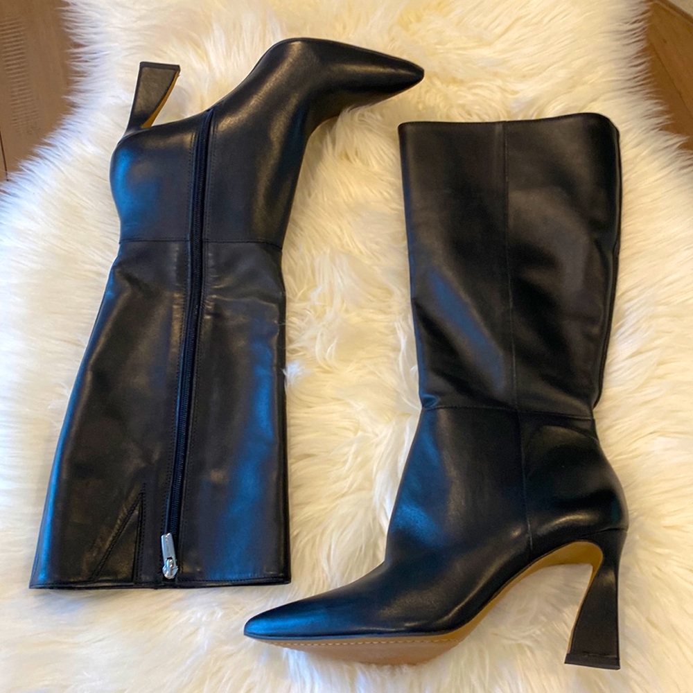 Vince Camuto Tall Black Leather Pointy Boots Size 10.
